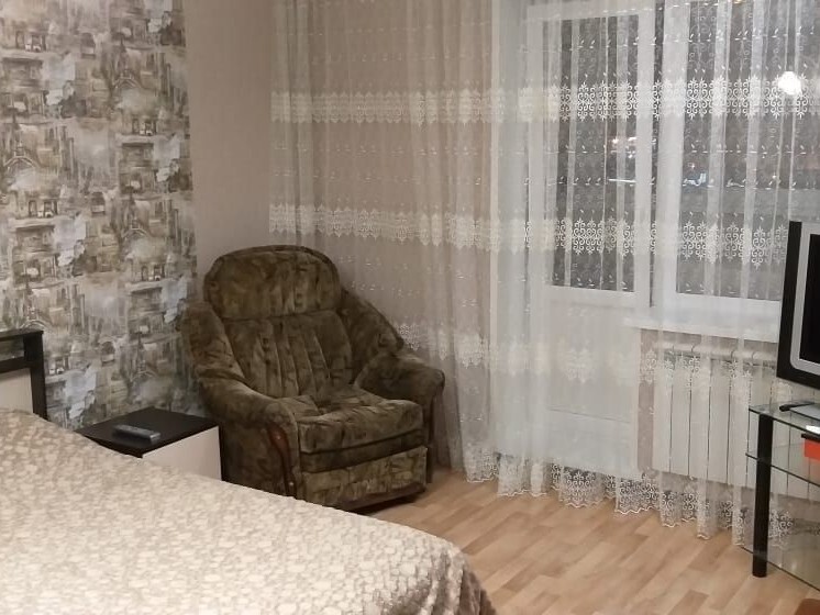 Старый Оскол: Апартаменты микрорайон Солнечный