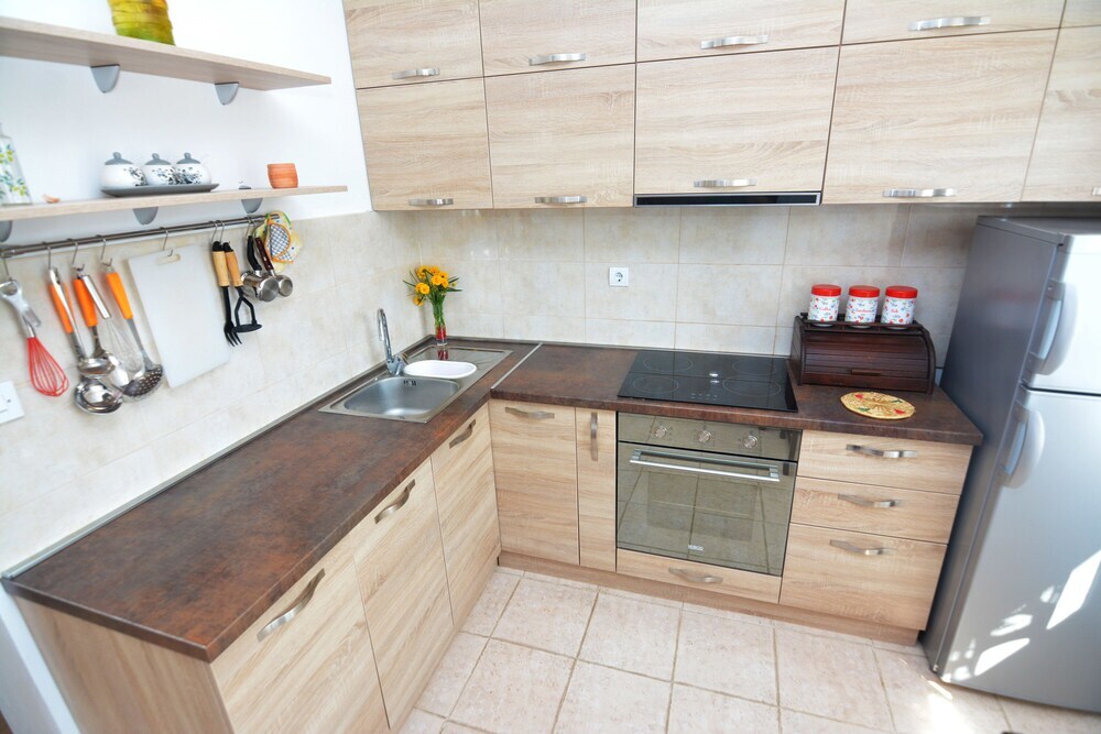 Доброта: Apartments & Rooms Vanja