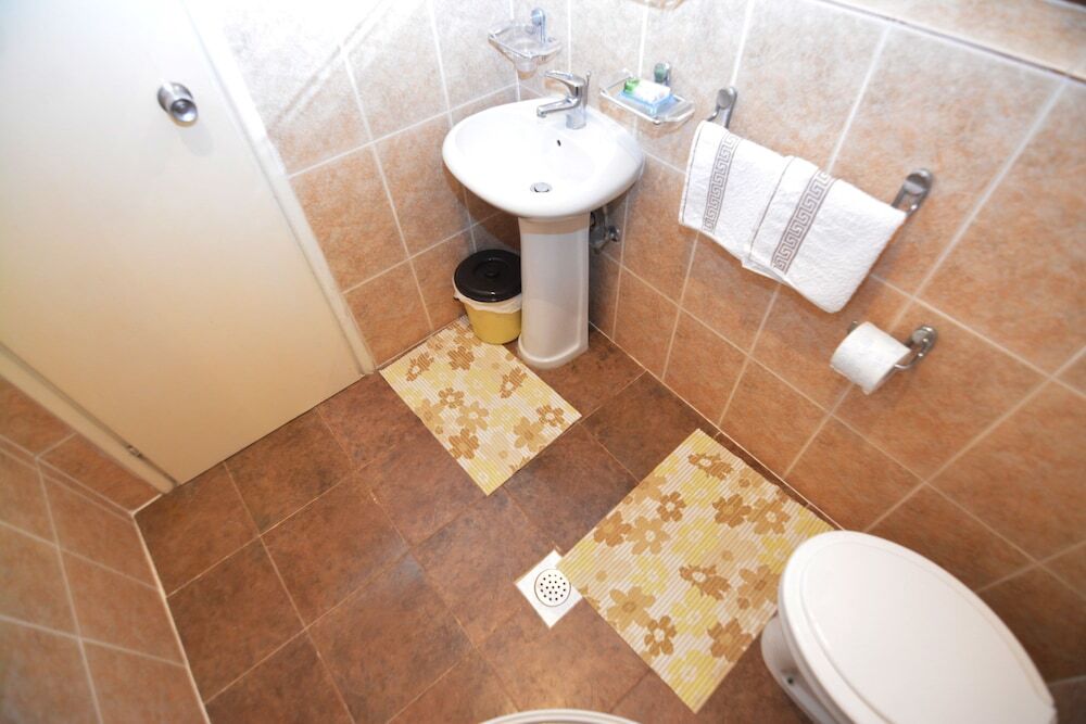 Доброта: Apartments & Rooms Vanja