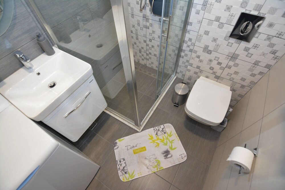 Тиват: Apartment Small Oasis