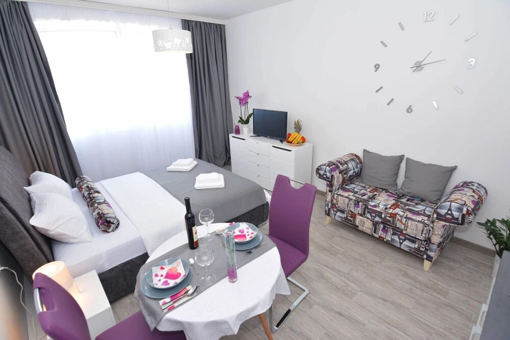 Тиват: Apartment Small Oasis