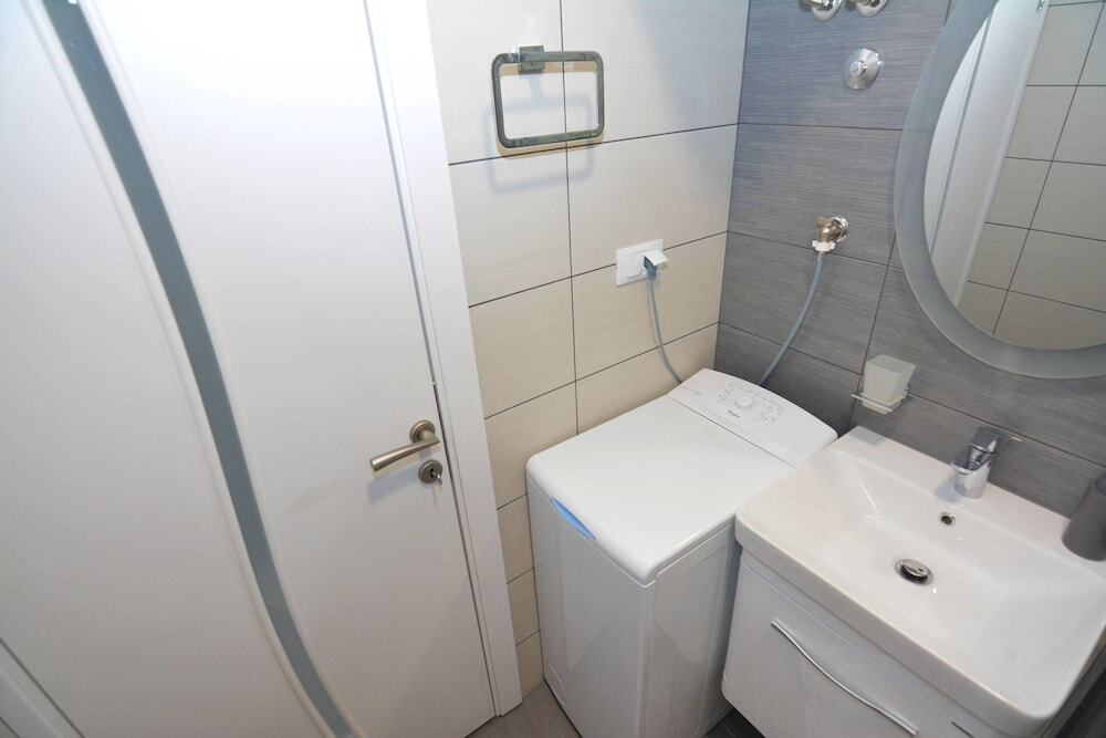 Тиват: Apartment Small Oasis