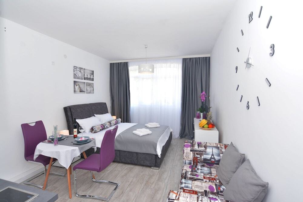 Тиват: Apartment Small Oasis