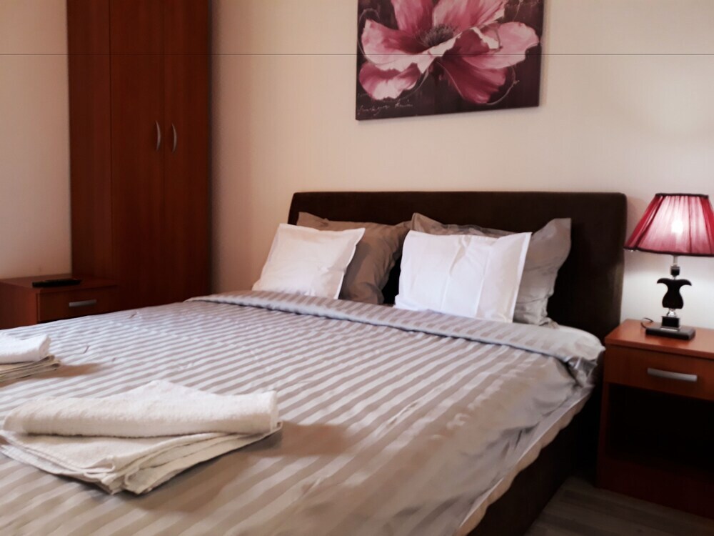 Будва: Radovic apartments