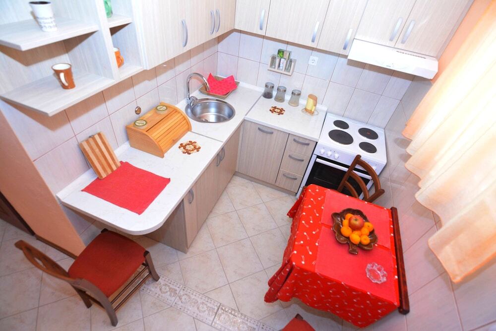 Тиват: Apartments Antonio