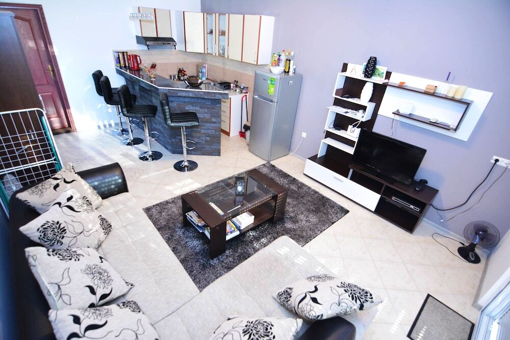 Тиват: Apartments Antonio
