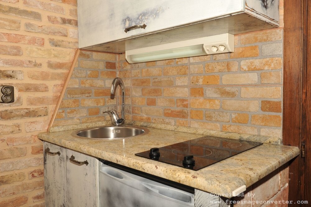 Доброта: Una Apartments II - Adults only