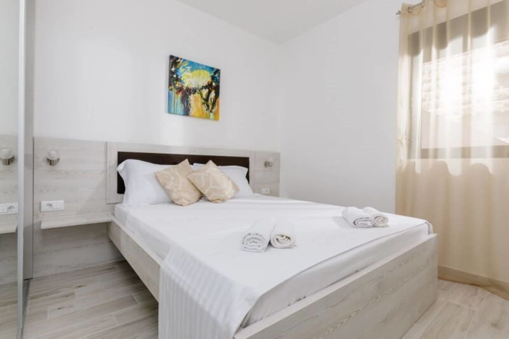 Тиват: Apartments Mia Krasici