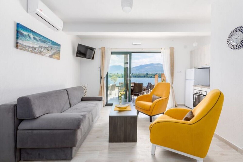 Тиват: Apartments Mia Krasici