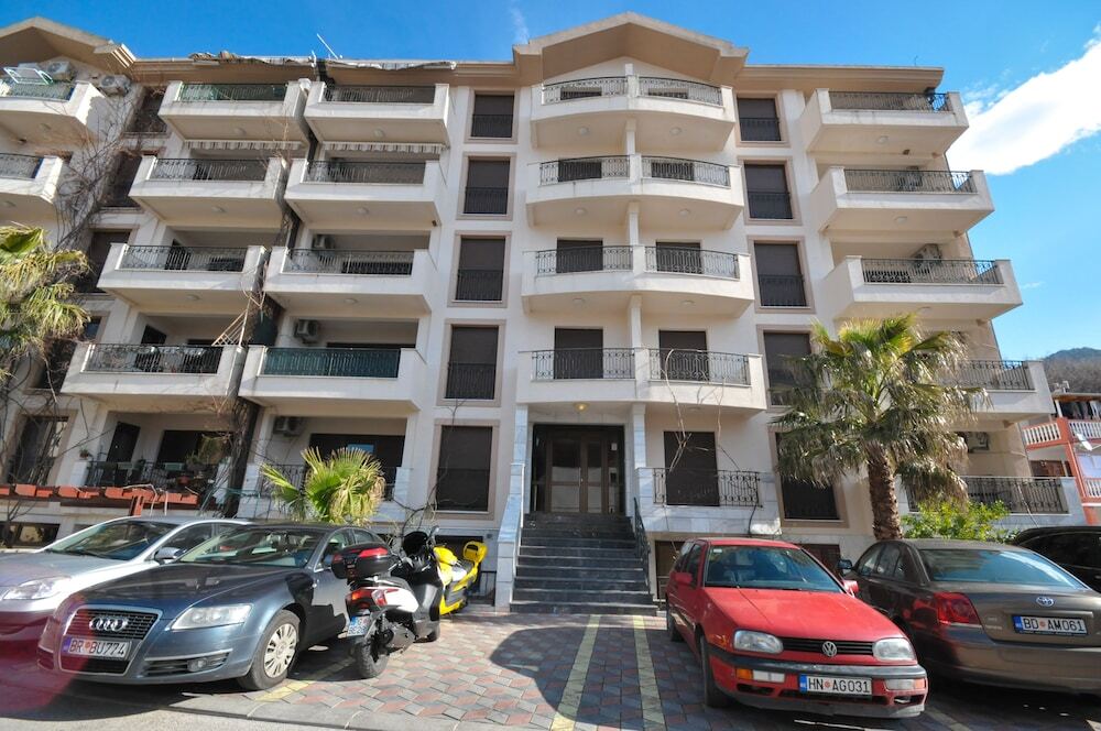 Будва: Apartments Maini