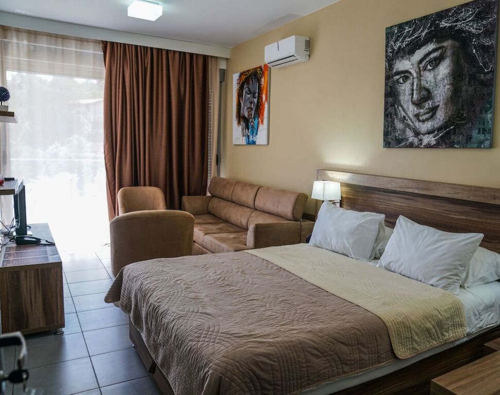 Ульцинь: Hotel Mediterraneo Liman