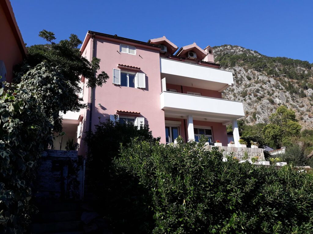 Котор: Maritimo Apartments
