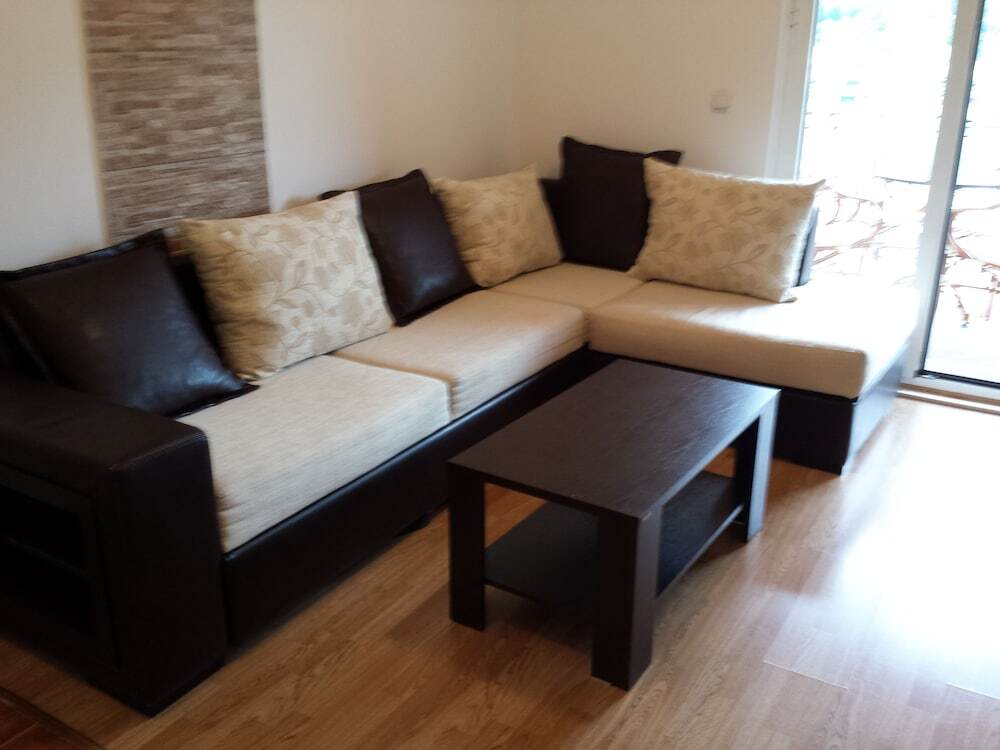 Доброта: Apartments Lazarevic