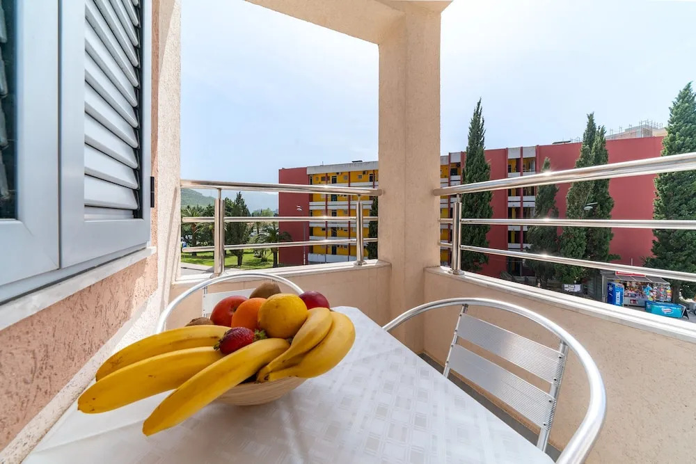 Будва: SMS Apartments