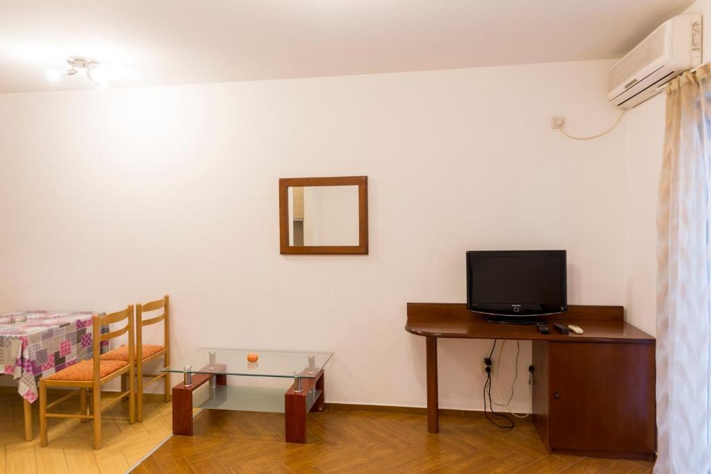 Будва: SMS Apartments