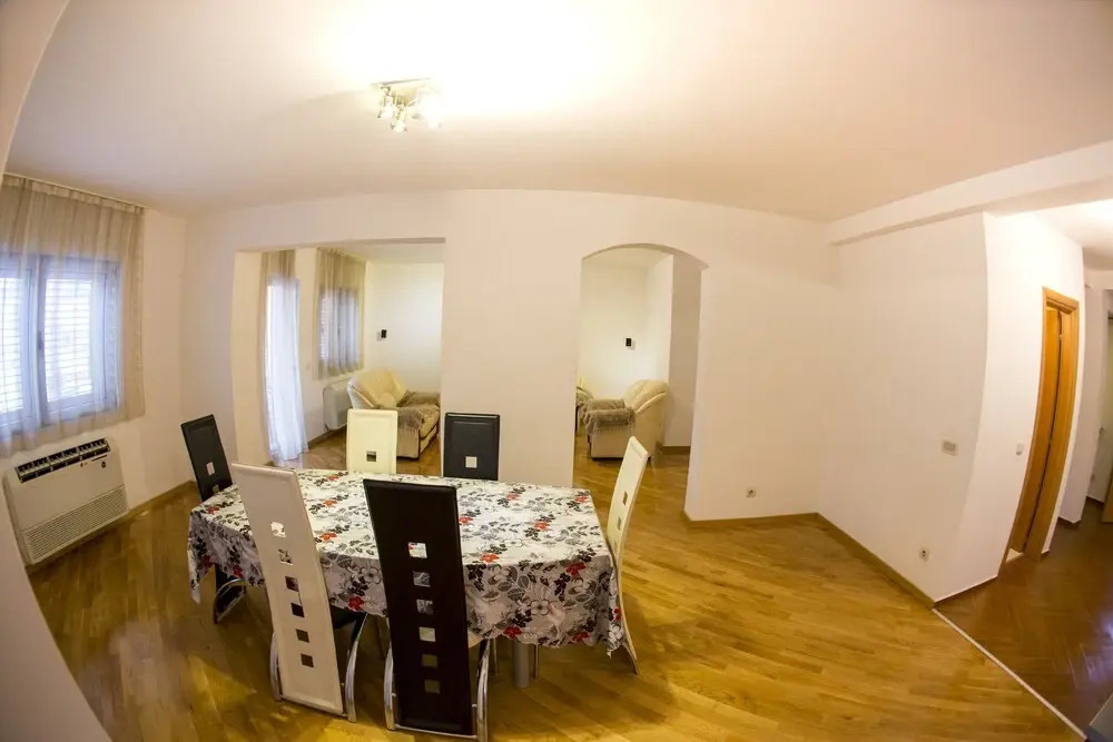 Будва: SMS Apartments