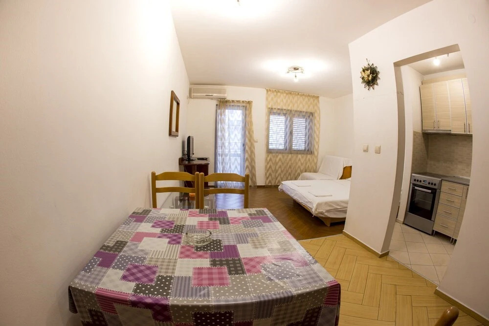 Будва: SMS Apartments