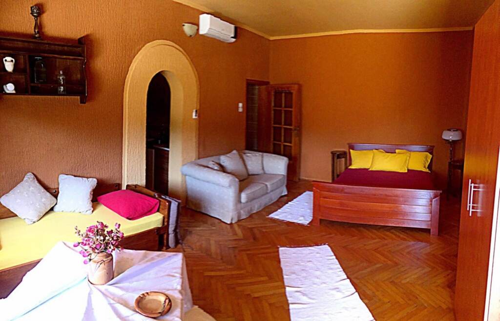Доброта: Apartments Nikcevic