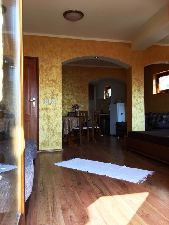 Доброта: Apartments Nikcevic
