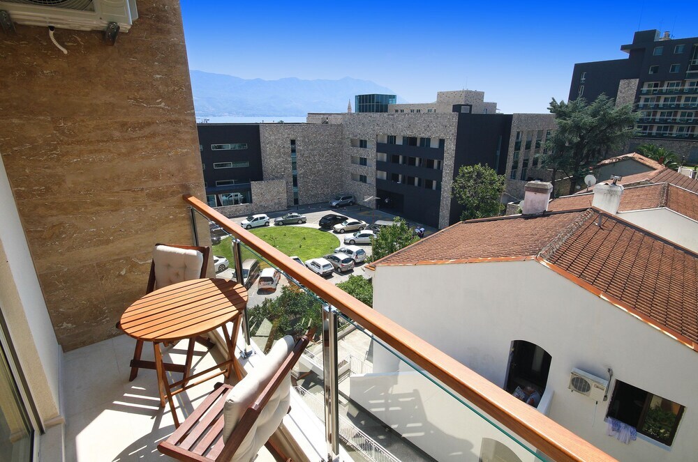 Будва: Sarap apartments Budva