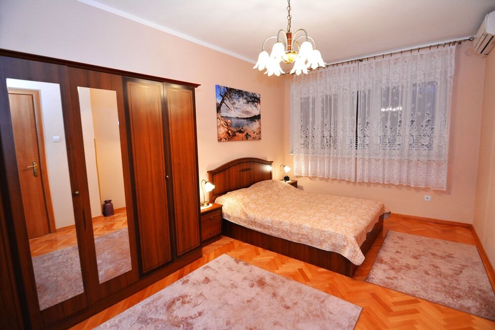 Доброта: Apartments Todor