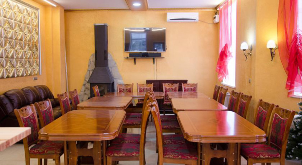 Первоуральск: Country Club At Volchikha Mountain