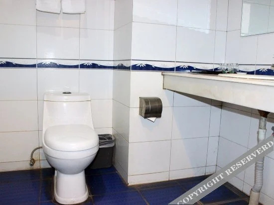 Шэньян: Railway New East Hotel