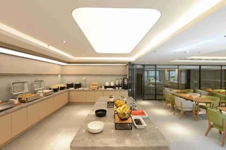 Шэньян: Hi Inn Taiyuan Street