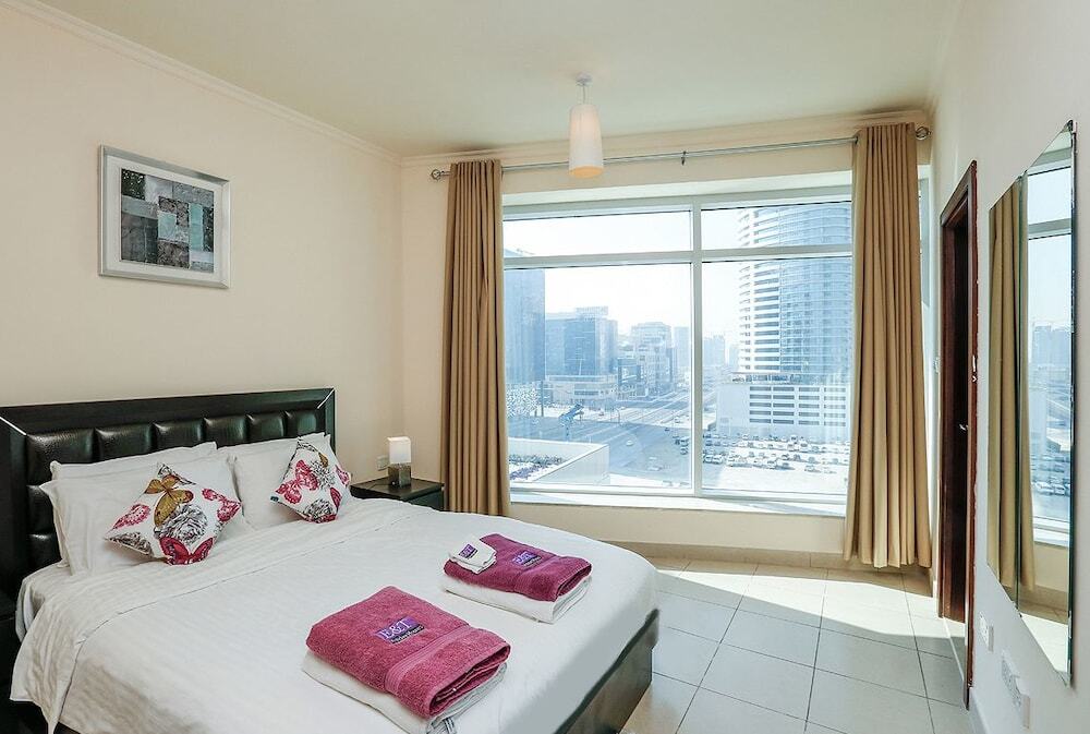 Дубай: Espace Holiday Homes - Burj View