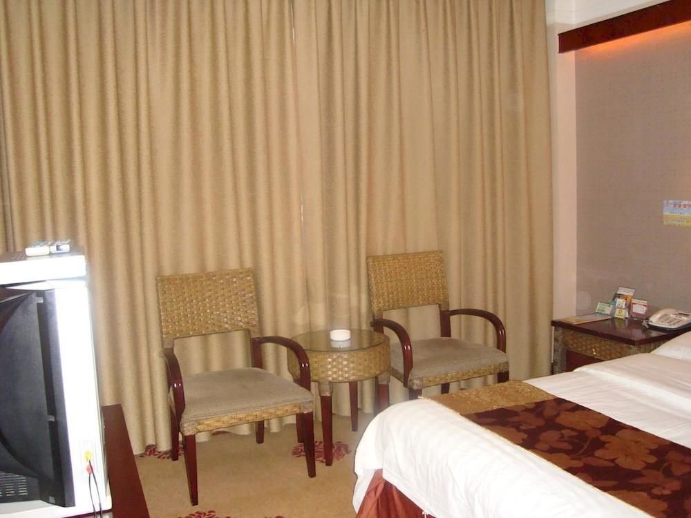 carousel image 0