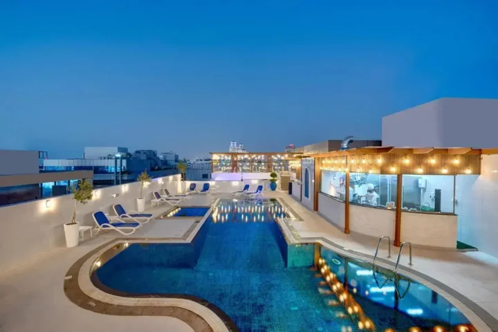 Дубай: Donatello Hotel