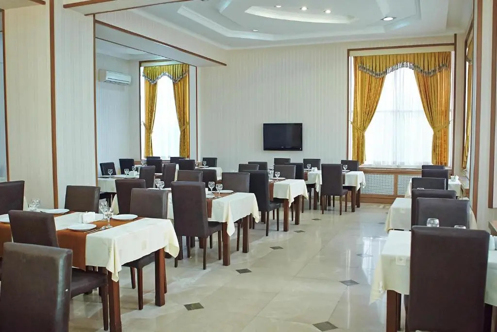 Нахичевань: Grand Nakhchivan Hotel