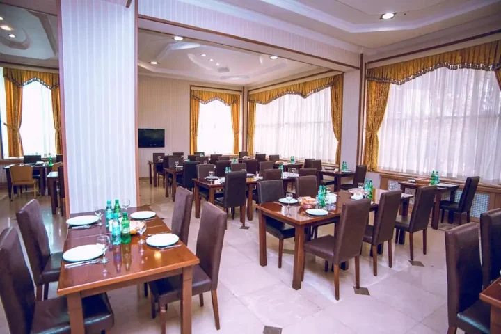Нахичевань: Grand Nakhchivan Hotel