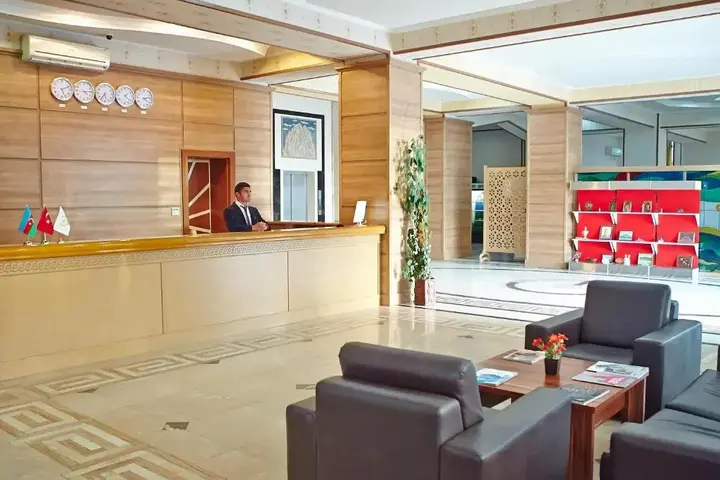 Нахичевань: Grand Nakhchivan Hotel