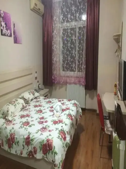 Яньтай: Yantai Jiaoyunyouyuan Hotel Sanzhan