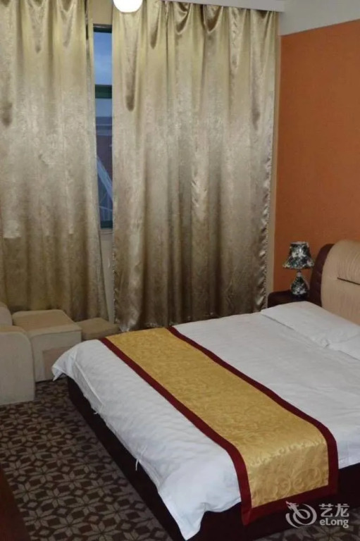 Тайчжоу: Jiangyan 996 Business Hotel
