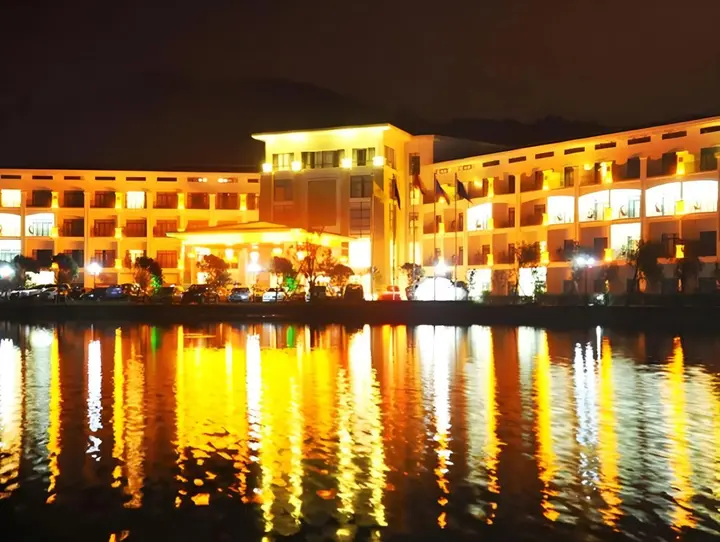 Шаогуань: Shaoguan Palace International Resorts