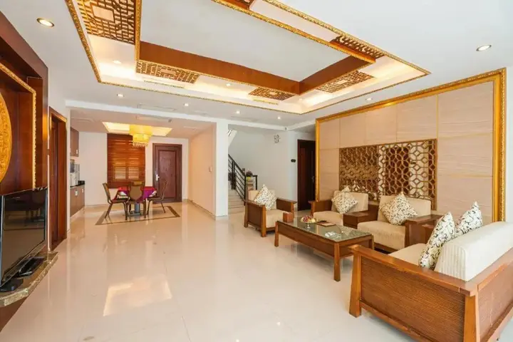 Шаогуань: Shaoguan Palace International Resorts