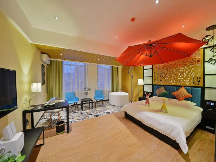 Харбин: Harbin Blue Feather Hotel