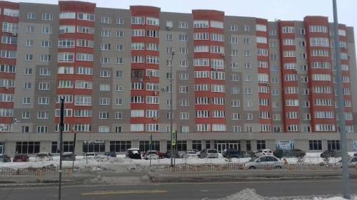 Сургут: Surgut Apartments Iosifa Karolinskogo 8/156