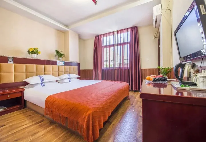 Сичан: Donghao Hotel (Xichang tourism distribution center store)(东浩酒店(西昌旅游集散中心店))
