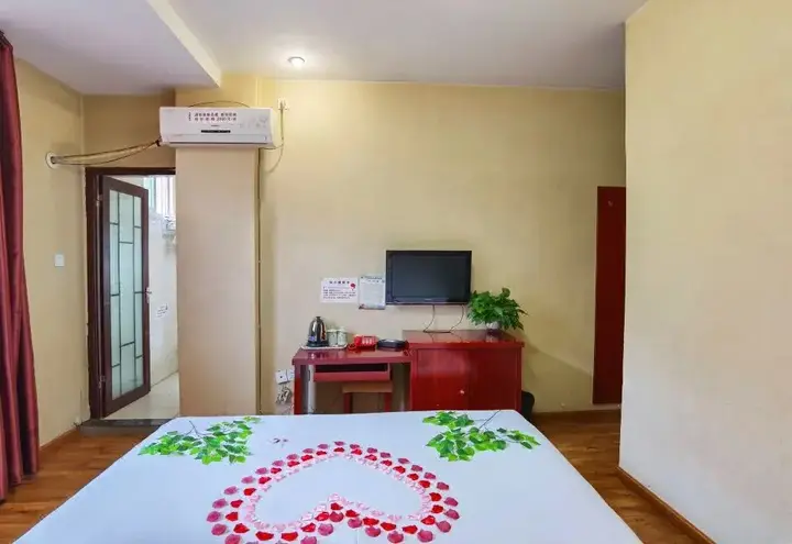 Сичан: Donghao Hotel (Xichang tourism distribution center store)(东浩酒店(西昌旅游集散中心店))
