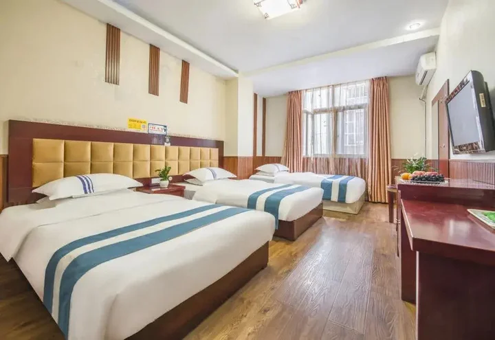 Сичан: Donghao Hotel (Xichang tourism distribution center store)(东浩酒店(西昌旅游集散中心店))