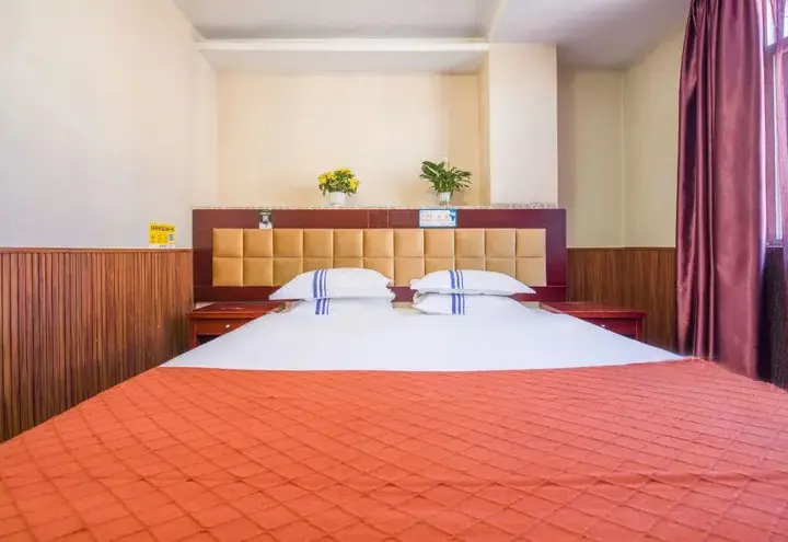 Сичан: Donghao Hotel (Xichang tourism distribution center store)(东浩酒店(西昌旅游集散中心店))