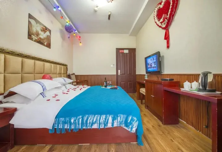 Сичан: Donghao Hotel (Xichang tourism distribution center store)(东浩酒店(西昌旅游集散中心店))
