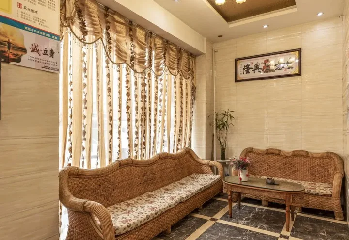 Сичан: Donghao Hotel (Xichang tourism distribution center store)(东浩酒店（西昌旅游集散中心店）)