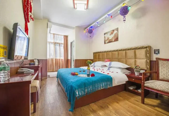 Сичан: Donghao Hotel (Xichang tourism distribution center store)(东浩酒店(西昌旅游集散中心店))