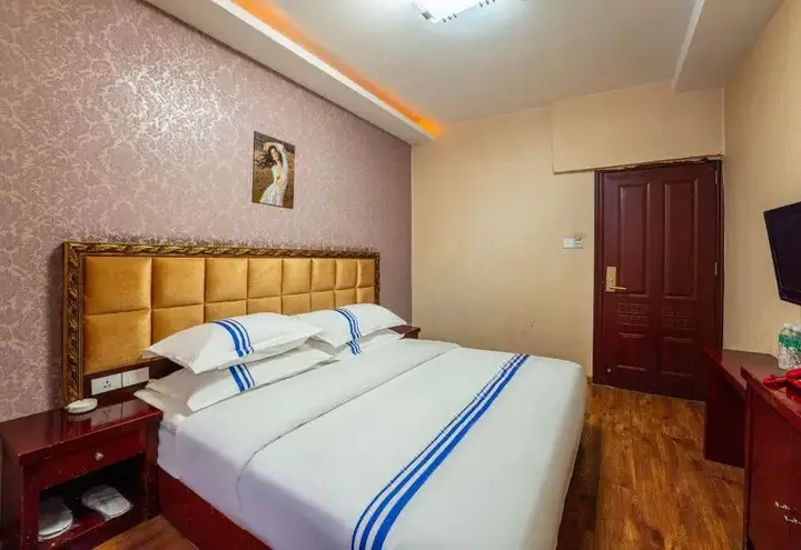 Сичан: Donghao Hotel (Xichang tourism distribution center store)(东浩酒店(西昌旅游集散中心店))