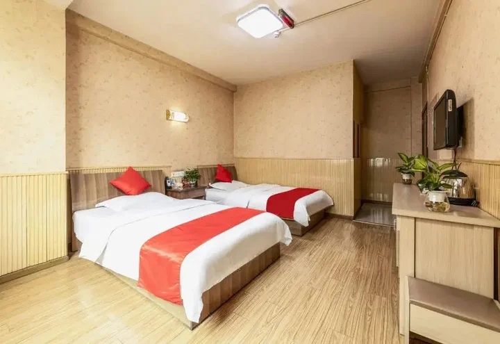 Сичан: Donghao Hotel (Xichang tourism distribution center store)(东浩酒店(西昌旅游集散中心店))