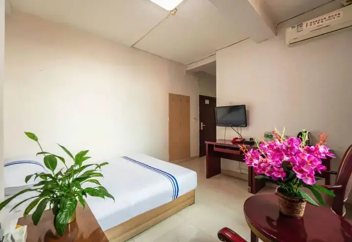 Сичан: Donghao Hotel (Xichang tourism distribution center store)(东浩酒店(西昌旅游集散中心店))